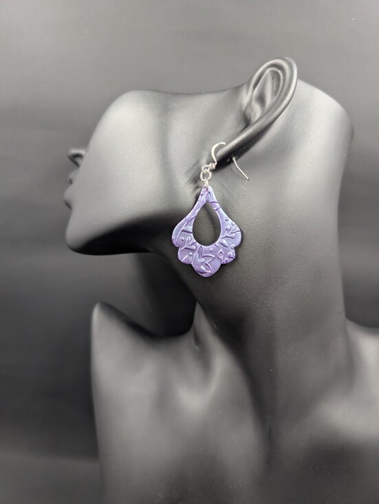 Jewelry - Purple Floral Teardrop Dangle Earrings
